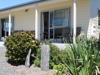 Bluff Ocean Vista Motel and Accommodation - 9