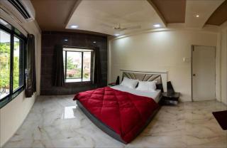 SALVI VILLA 4 bhk - 9