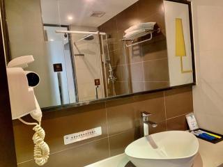 7 Days Inn Huizhou Daya Bay Aotou - 4