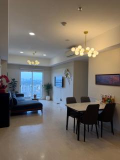 Podomoro Delipark Apartemen CozyCrowd Empire Tower 4BR 4 King queen bed Medan - 110m - 6