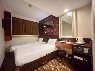 Lander Inn - 1