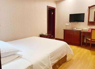Vienna Hotel Shenzhen Pinghu Center Metro Station - 3