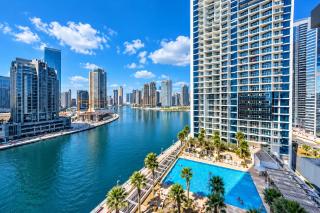 Vogue Vacation Homes, Business Bay Damac Maison Prive near Burj Khalifa and Dubai Mall, Studio Apartment with Balcony, Canal and City View, Access to all Amenities - 0