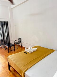 Elowen Suites Hotel - 8
