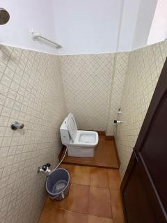 Elowen Suites Hotel - 4