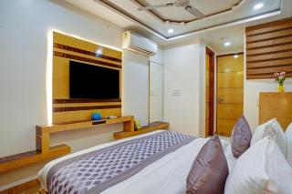 Hotel Samratan Suites Delhi - 2