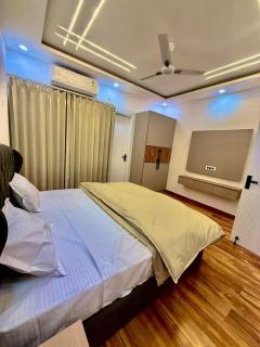 sangveen homes with mountain Mussoorie view - 4