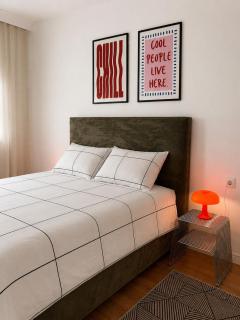 New Cozy Urban Apartment - 8