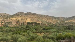 Ain Asserdoun Luxury Apartment Panoramic Views & Prime Location - 4