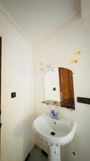 Ain Asserdoun Luxury Apartment Panoramic Views & Prime Location - 2