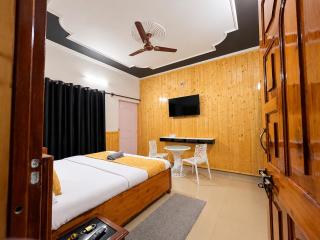 Family & Couples Studio Kitchen, 2 King Beds - 7