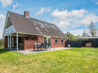6 person holiday home in Glesborg - 0