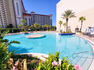 Large 3 Bd Penthouse 2034 In Laketown, Great Views and Amenities! - 7