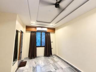 Shree Ji Darbar Hotel - 8