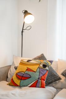 Modern Apartment with Balcony near SBB - Special TRIO PICASSO 33 Apartment, Basel, up to 6 guests - 2