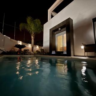 Beautiful Modern Villa - 9