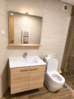 Hristinas modern apartment at Adora Flatiron - 4