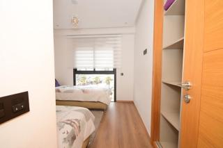 Appartement en résidence avec piscine - 8