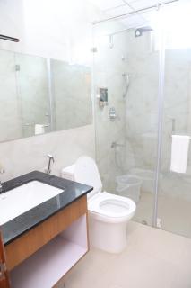 Hotel Velvet Blue Reva Cricle Airport Road - 5