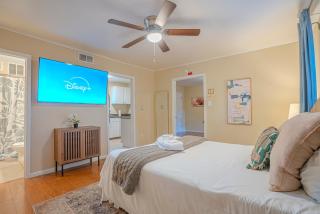 Centrally Located Cozy Overton Square 83-R1 - 0