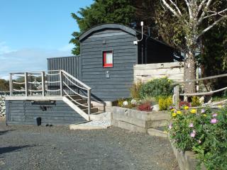Ty'r Bugail - Shepherds Hut - 7