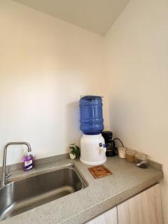 4 Bedrooms House - 3 minutes away from Airport - 6