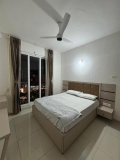 Kumatgi's Adora poolstay - 4