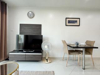 RENOVATED 1 Bedroom Condo in Park Lane - 9