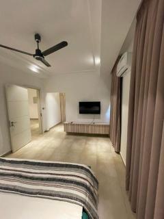 Sleek-Haven - 5
