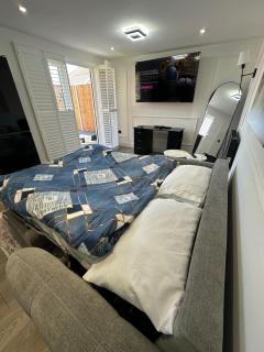 Apartment - Sleeps 2 - Parking - Garden - SeaSide - 7