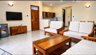 Candy Homes DIANI - 5