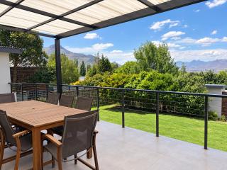 Clarens Escape Unit 4 - 6