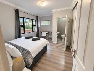 Clarens Escape Unit 4 - 5
