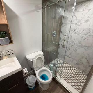 Modern Private Room near Don Mills & Fairview Mall - 1