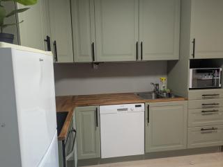 Modern 1BR City Centre Apt - Sleeps 4 - 1