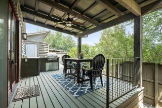 Charming Lake Getaway with Loft - Pickleball & BBQ - Edgewater Beach - 7