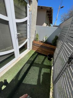 Cozy House, Close to the Airport 17 Tiras Street - 9