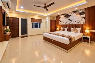 Hotel Prime Square Near GSM Mall & Miraj Cinemas, Chanda Nagar - 6