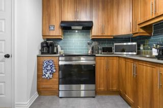 The Extravagant Minimalist 3 - 3
