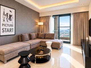 Paramount Tower 1 BR, Hollywood Style Stay - 7