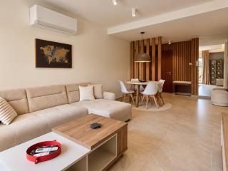 River Plaza Apt by TrulyCyprus - 3