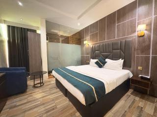 TNK Hotel Enugu - 0