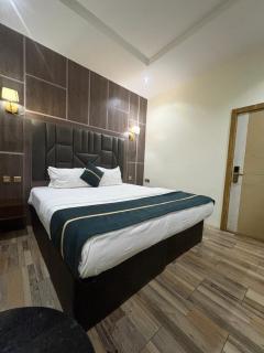 TNK Hotel Enugu - 1