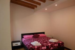 Alessandra House - 1