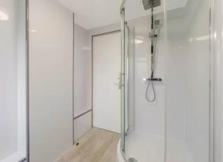 Free Parking - 3 Bedrooms - Sleeps 7 - Great Location - 5