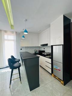 Skyline Apartment - 3