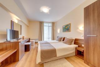 Ozone Hotel - 8