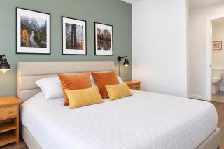New Mountain View Condo with AC Top Floor, 2BR-3 Beds - 1