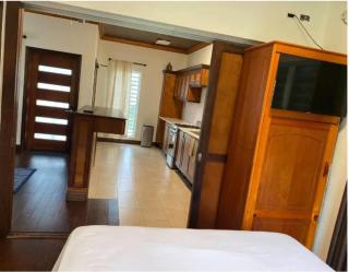 Glenvilla Apartments - 3