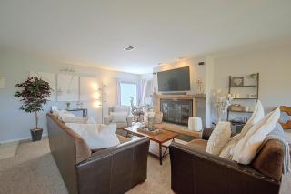 Ski, Shred & Tube: Mtn-View Condo in Silverthrone! - Silverthorne - 3